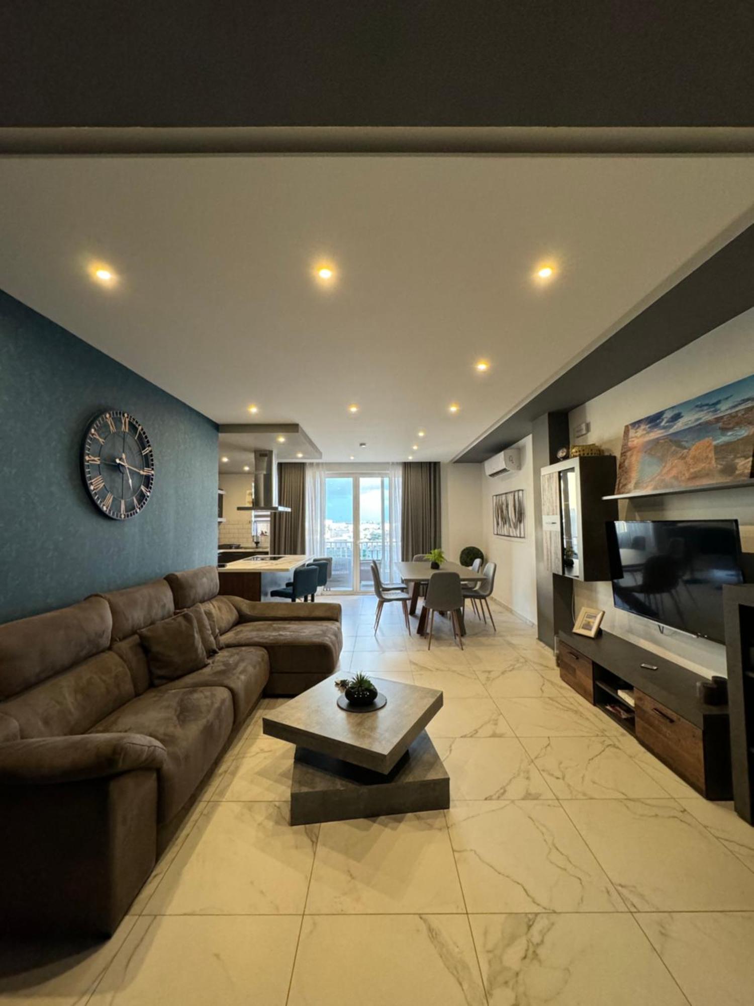 Designer 3 Bedroom And 3 Bathroom Apartment In Swatar بيركيركارا المظهر الخارجي الصورة