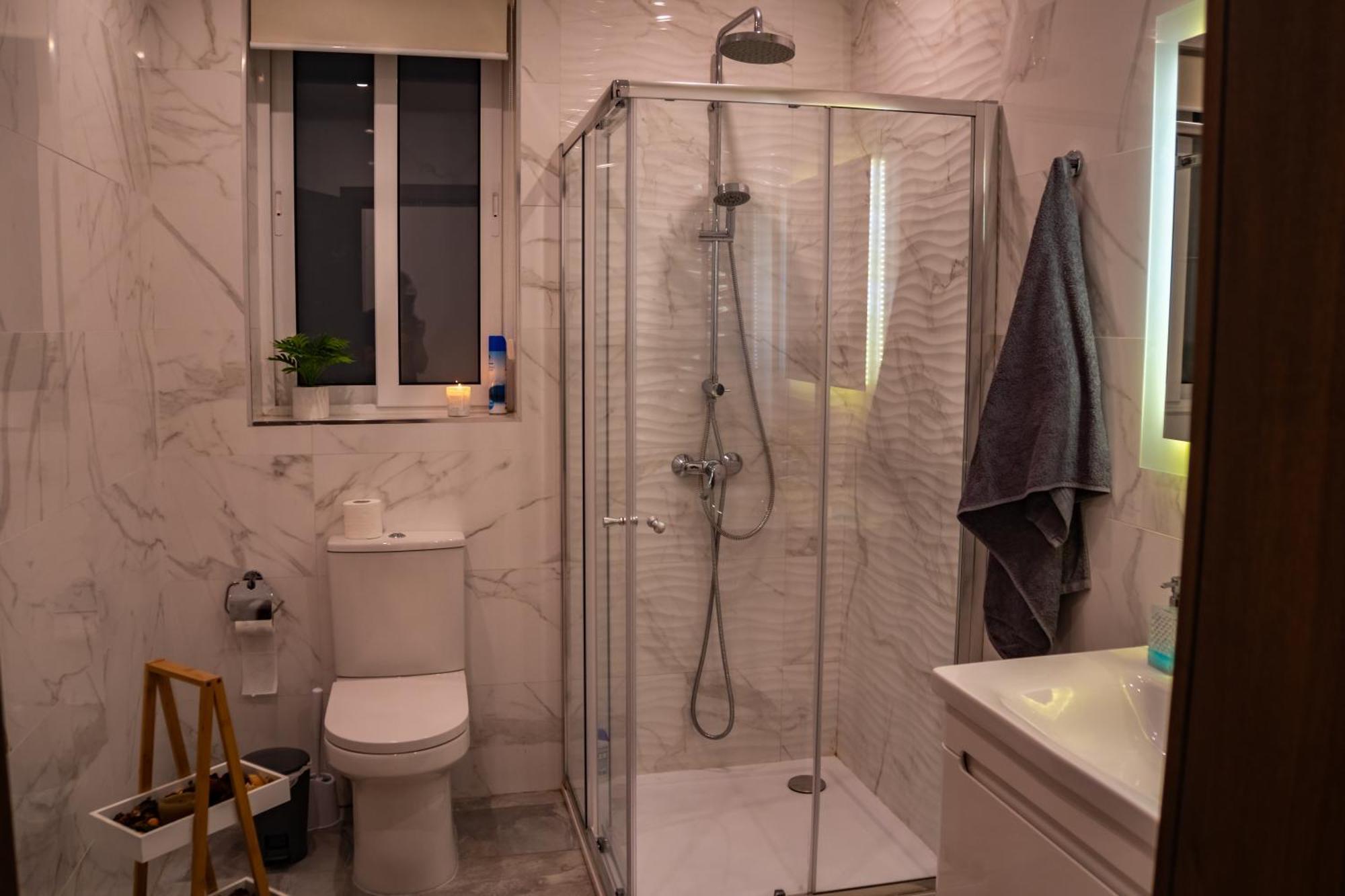 Designer 3 Bedroom And 3 Bathroom Apartment In Swatar بيركيركارا المظهر الخارجي الصورة